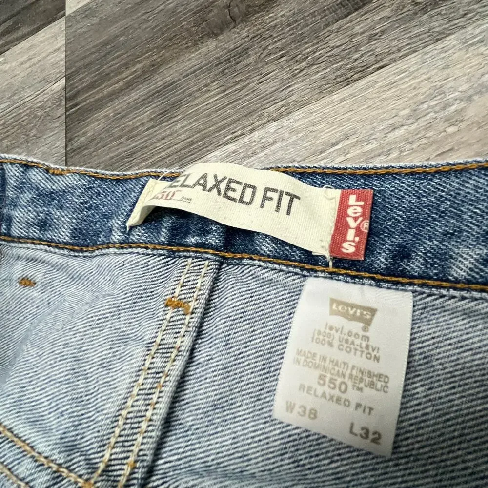 Vintage Y2K 2000s Levis 550 Faded Blue Men 36x30 Relaxed Fit Denim Jeans Red Tab